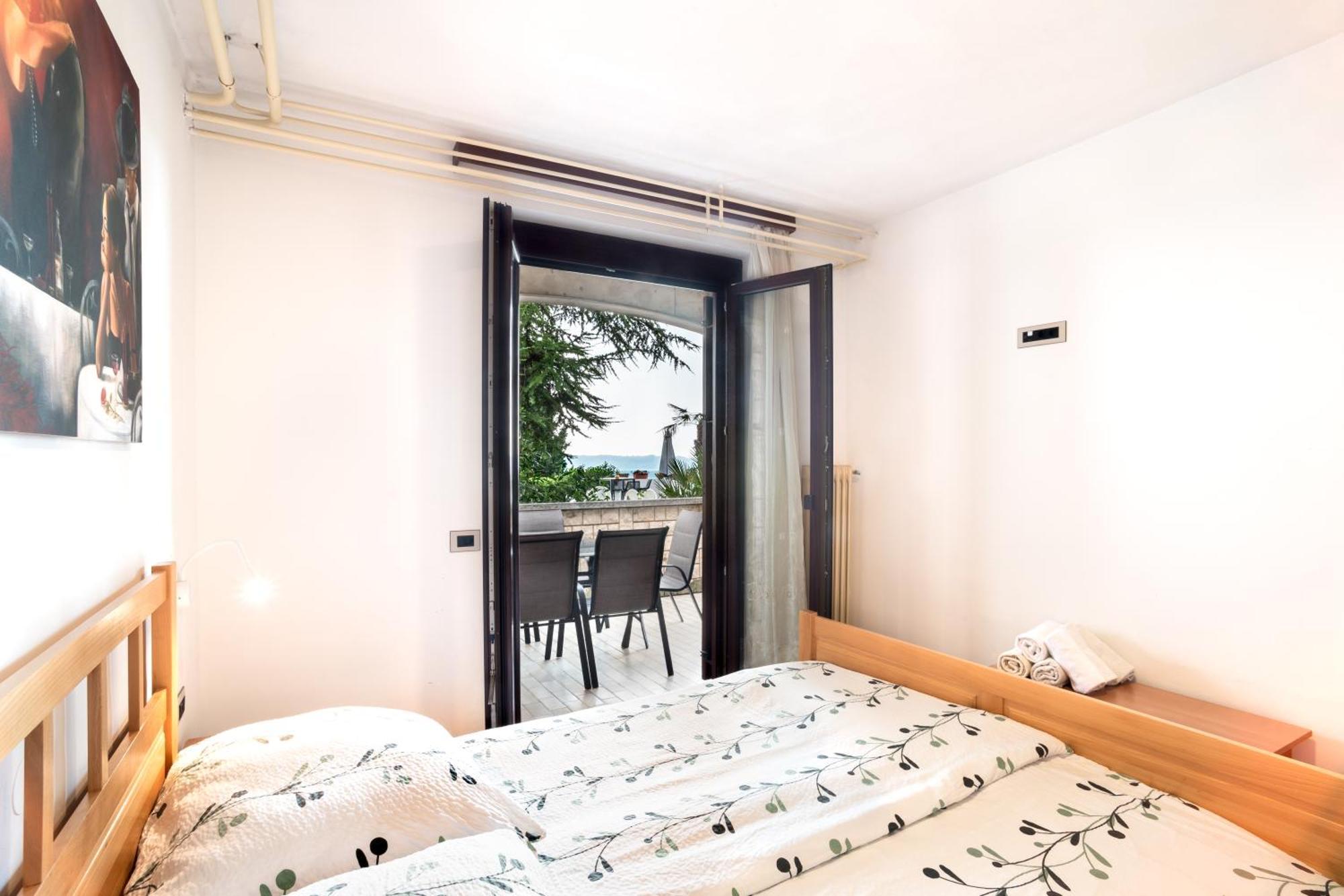 Apartments Vila Toni Portoroz Exterior photo